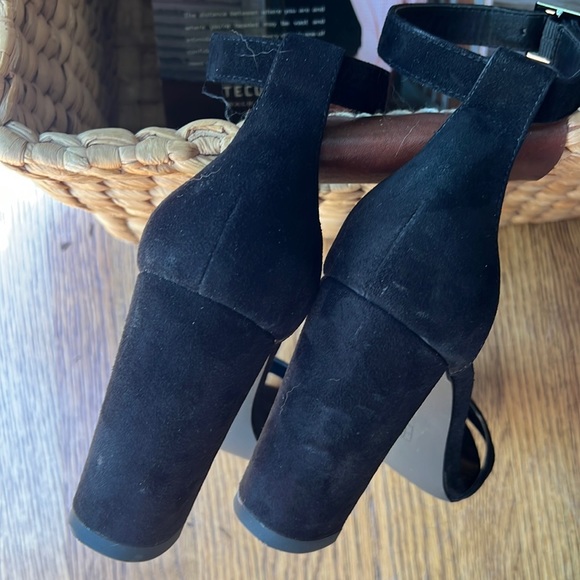 Pelle Moda Black Suede Shoe - Picture 5 of 6
